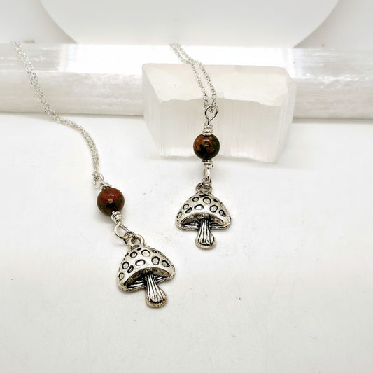 Mushroom necklace with unikite beads