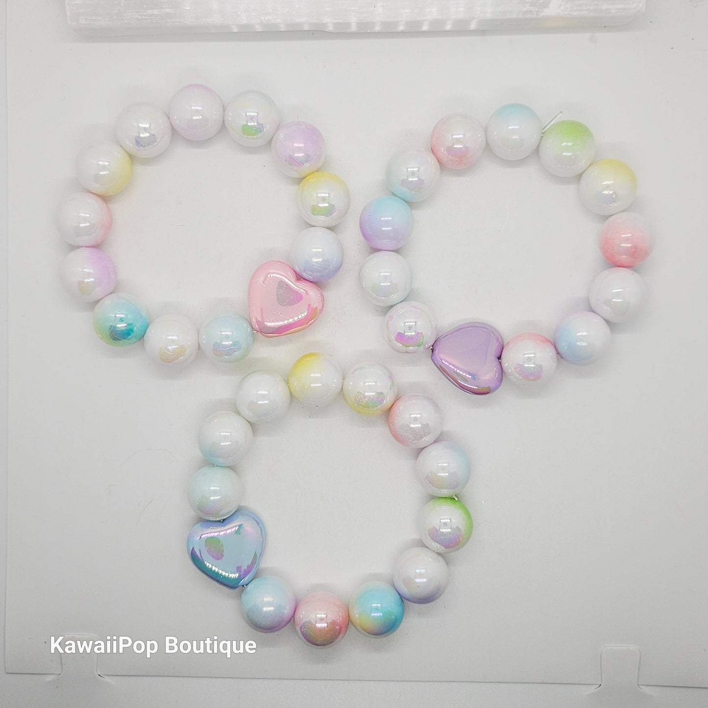 Handmade Pastel Pearl Bracelet – Iridescent Heart Charm, Kawaii Cute-Core