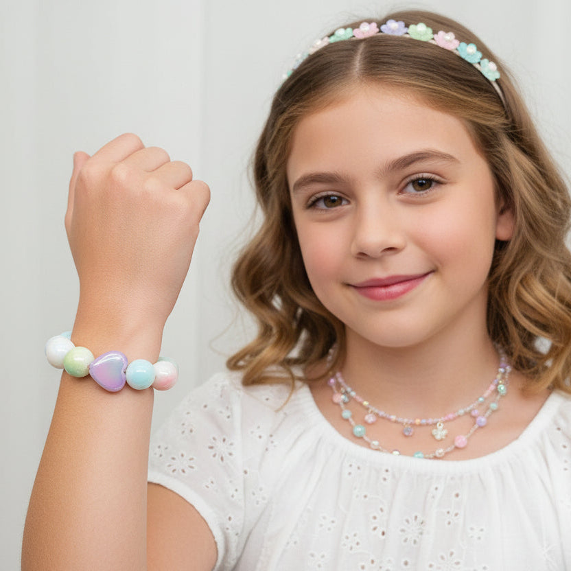 Handmade Pastel Pearl Bracelet – Iridescent Heart Charm, Kawaii Cute-Core