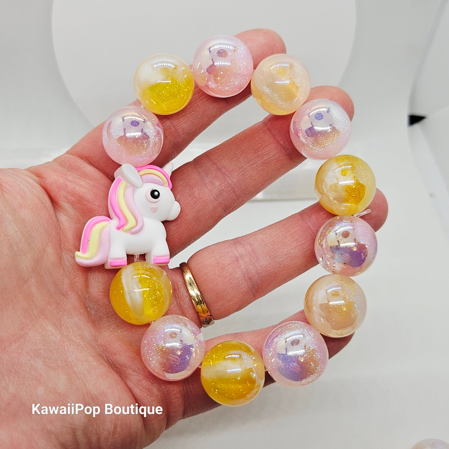 Pink & Yellow Sparkly Kawaii Unicorn Bracelet – Chunky Beaded Pastel Jewelry